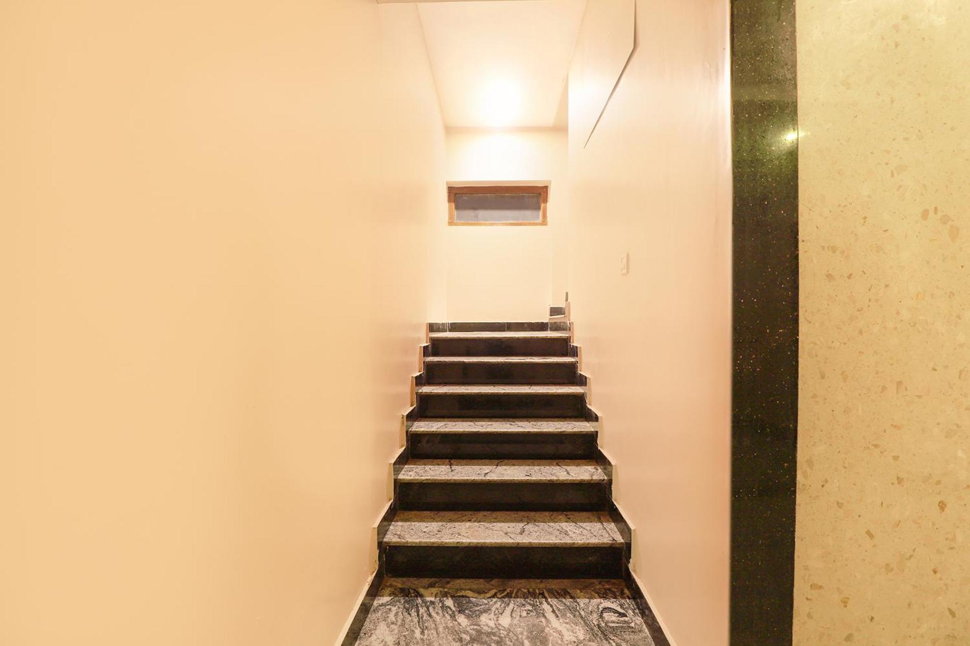 Fabhotel Nk Courtyard - Nr Guindy Industrial Estate Chennai Exteriör bild